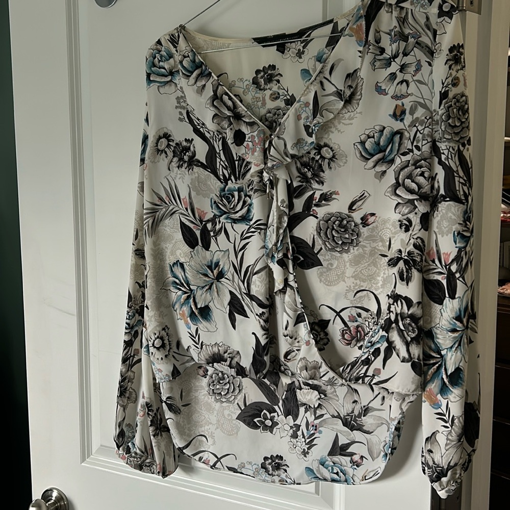 WHBM Top - Picture 2 of 5
